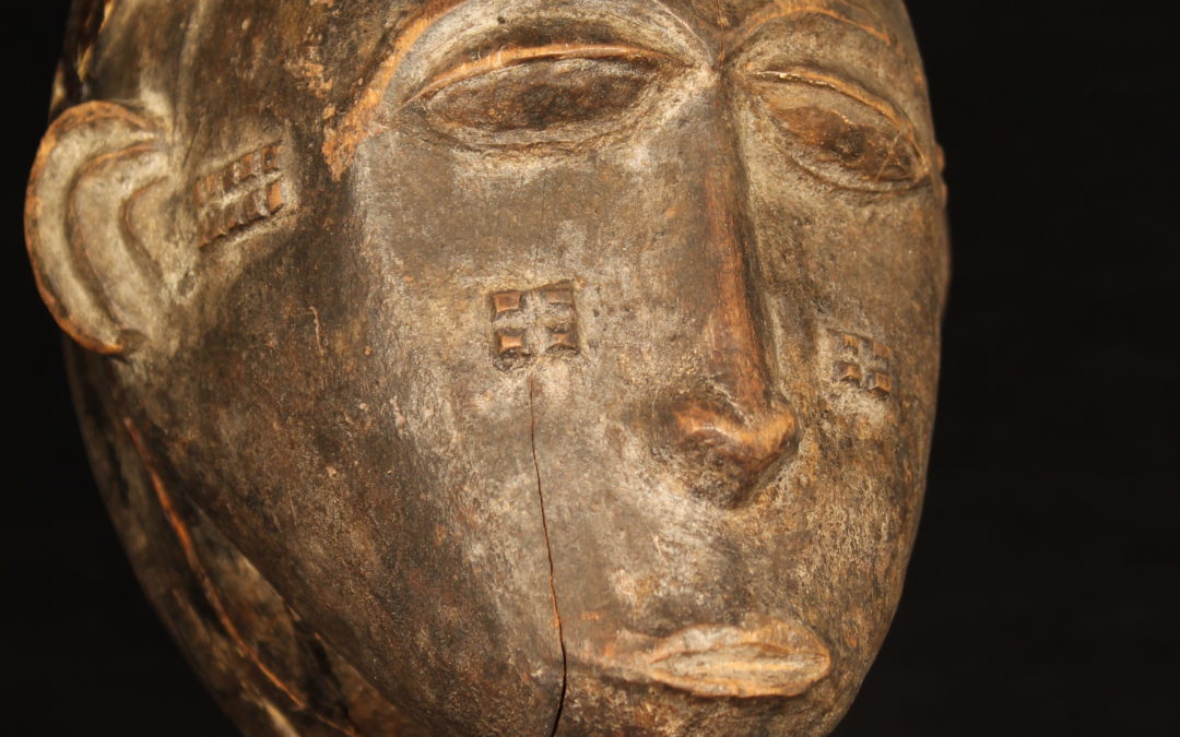 Waka Sran Baule Figure